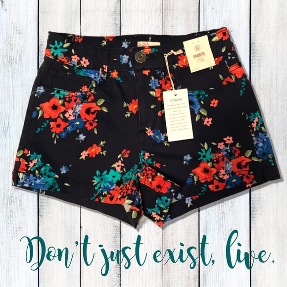 SO Pants - Floral Shorts